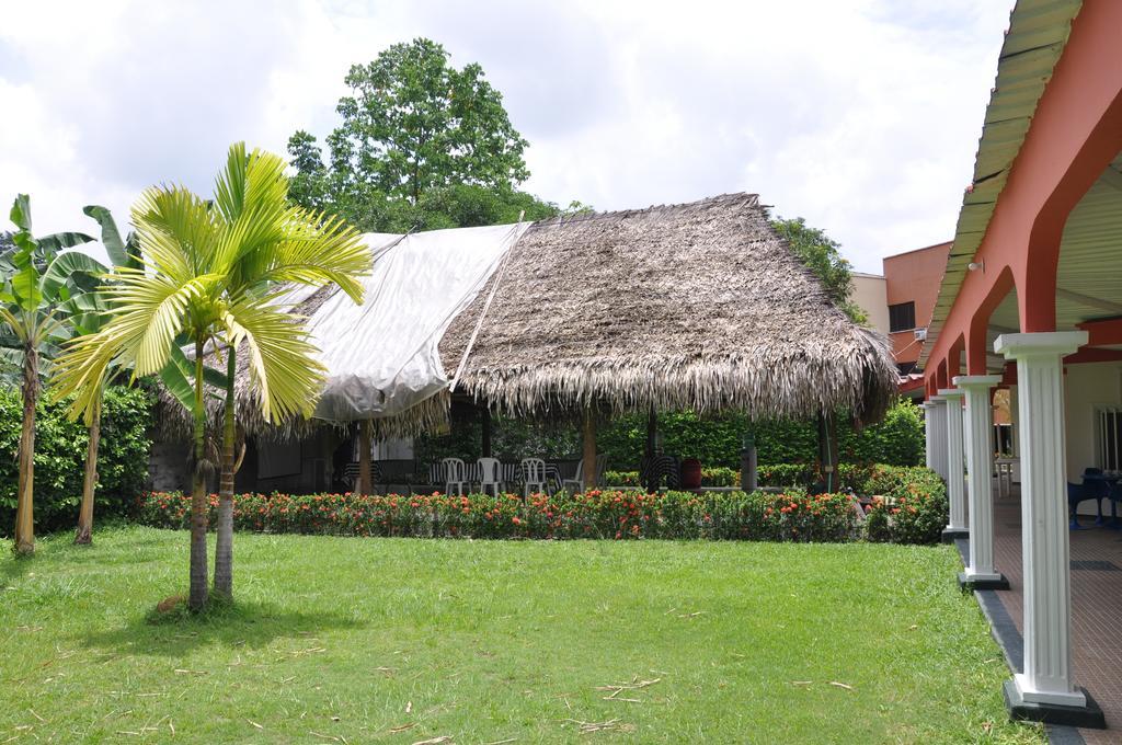 Santa Barbara Hotel Country Вильявисенсио Экстерьер фото